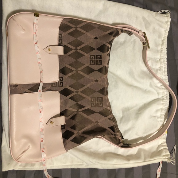 Authentic givenchy bag - Picture 11 of 16
